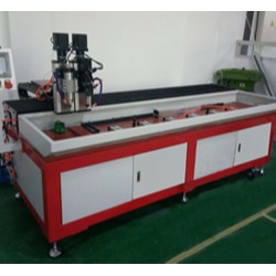 自動鑽孔攻絲機 自(zì)動鑽孔(kǒng)攻絲機